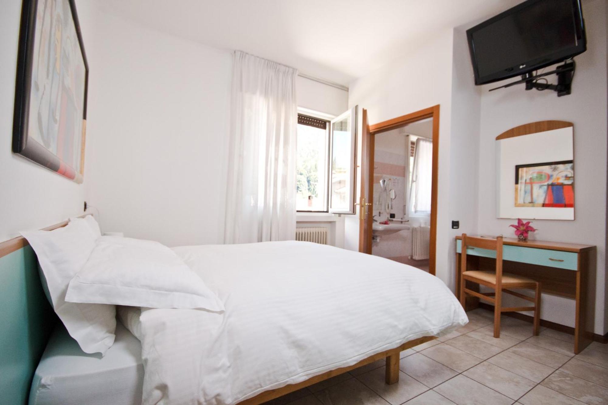 Hotel Martinelli Ronzo-Chienis Kültér fotó